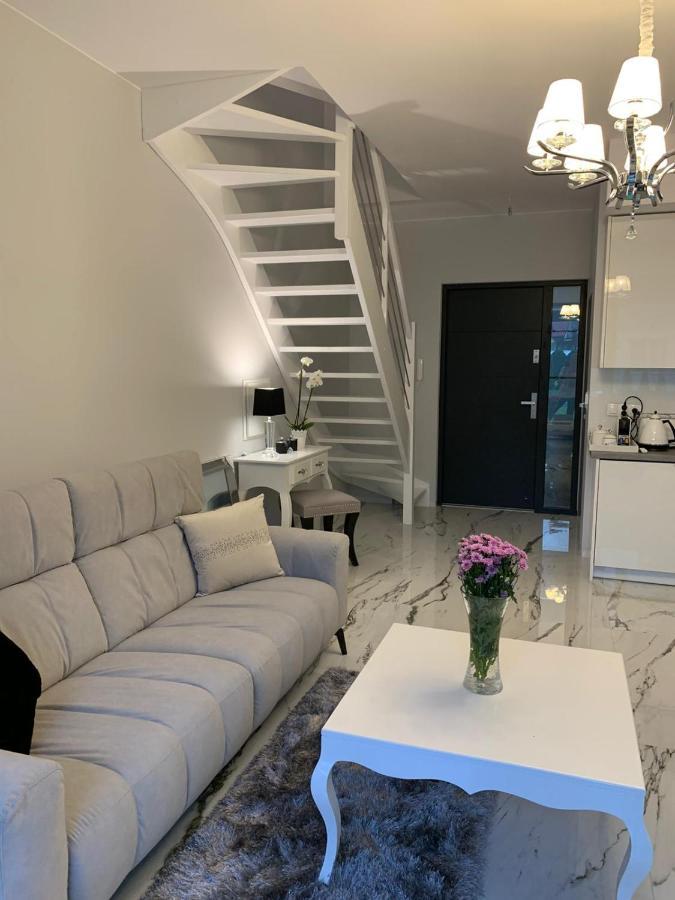 Leo Royal Apartament Pobierowo Buitenkant foto