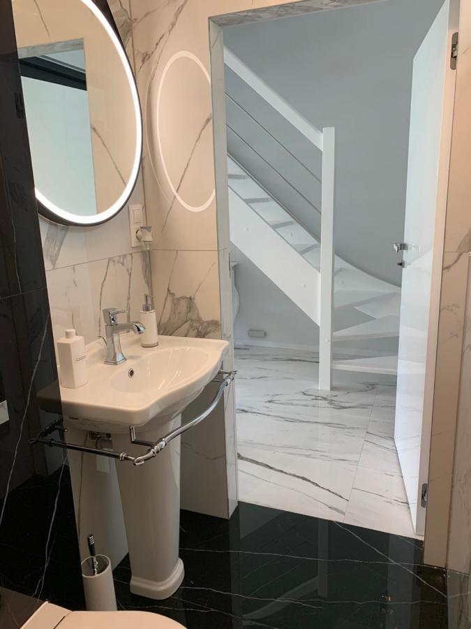 Leo Royal Apartament Pobierowo Buitenkant foto