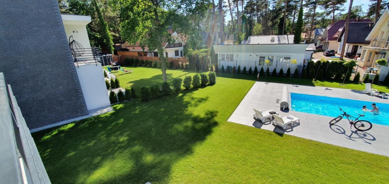 Leo Royal Apartament Pobierowo Buitenkant foto