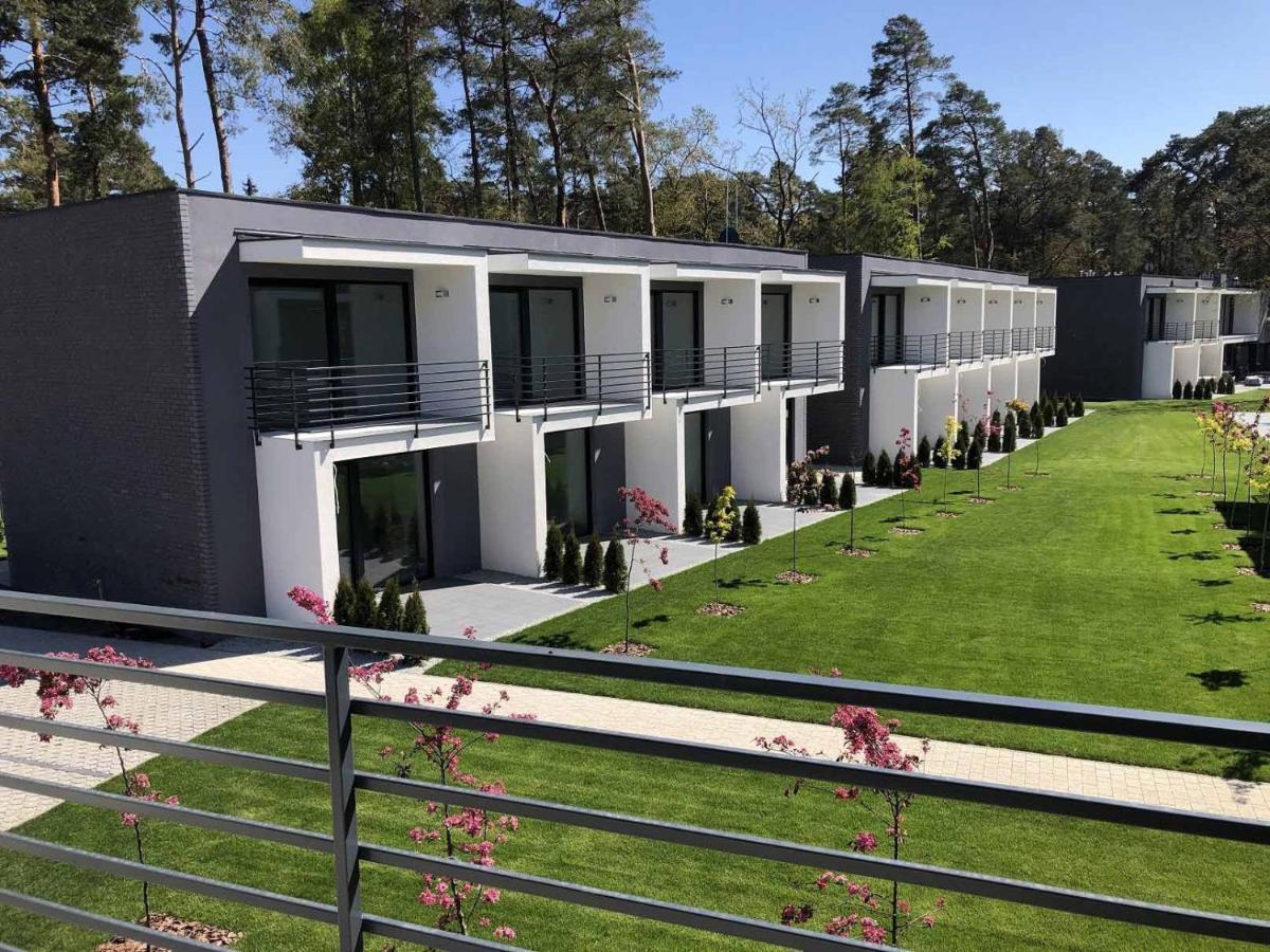 Leo Royal Apartament Pobierowo Buitenkant foto